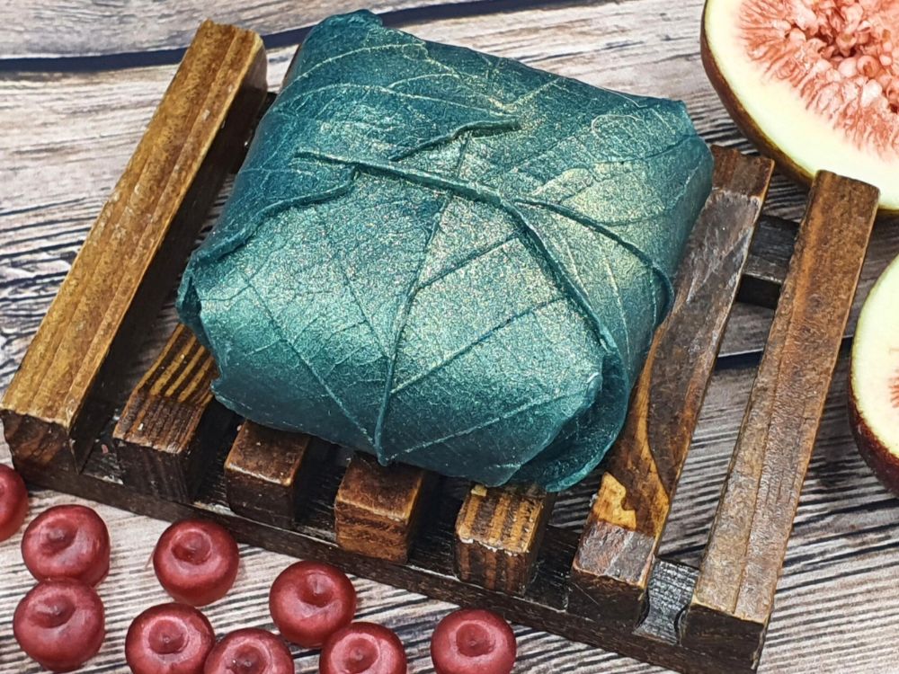 Folded Leaves Soap, Cranberry and Fig Fragrance