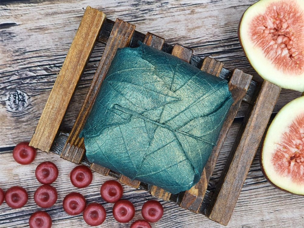 Folded Leaves Soap, Cranberry and Fig Fragrance