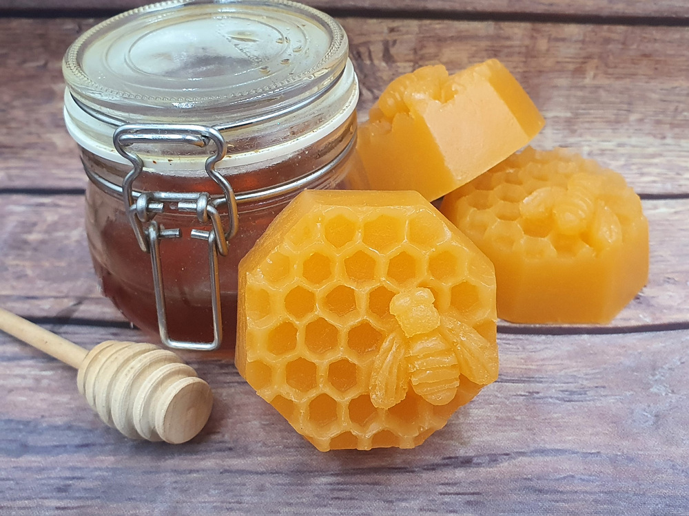 Manuka Honey Glycerin Soap